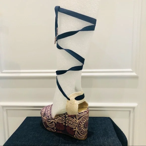 ❌SOLD❌Theodora & Callum By Stuart Weitzman linen wedge ankle wrap shoes 7M - Picture 5 of 10